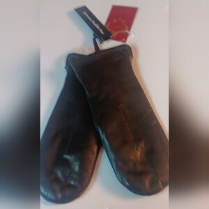 Women's Cire Soft Genuine Leather Finger Mittens, Medium,Black.